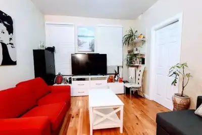 Image de ! ! Large 3 Bedroom Apartment in Nyc! !