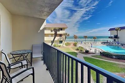 Image de Bent Palm 218 | Oceanfront Condo with Balcony Views, Heated Pool + Beach Access