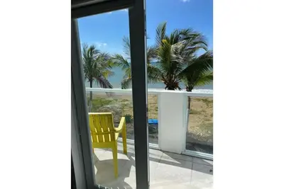 Image de Beachfront Ocean Front 2