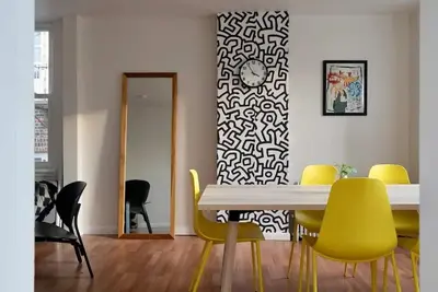 Image de Trendy 3-bedroom apartment near Manhattan