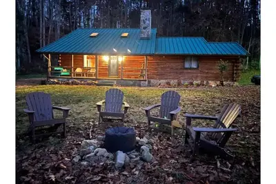 Image de Creekside Cabin in the Mountains