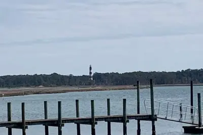 Escape to Chincoteague, just 7 mins from wildlife refuge