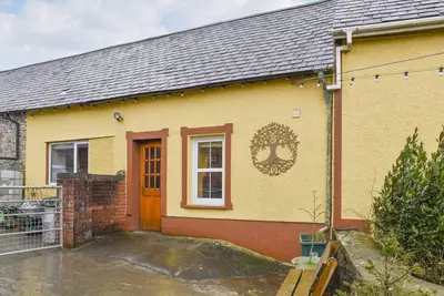Image de 1 chambres à coucher à Llanfynydd
