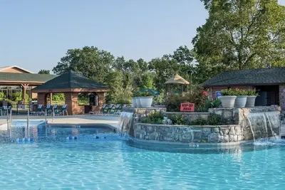 Image de Luxury condo sleeps 8 with 2br and 2. 5  Bathrooms