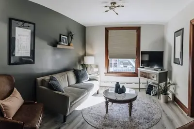 Image de Restored Pottsville Townhome - Centrally Located!