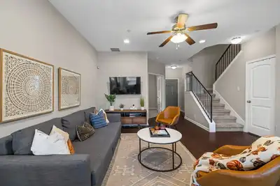 Image de Fully Equipped 2br Home Walkable to Whole Foods