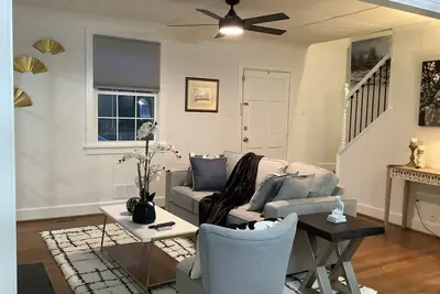 Image de Cozy Cape Cod Home!
