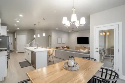 Image de Brand New Zion Village Getaway+ Pool/Hot Tub l Family Friendly l Sleeps 12