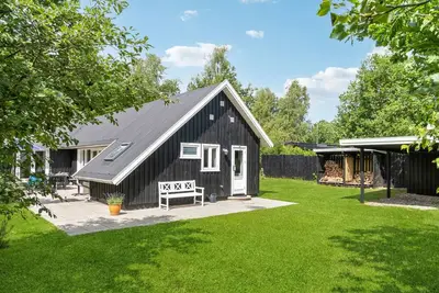 Image de Belle maison à Højby avec WiFi