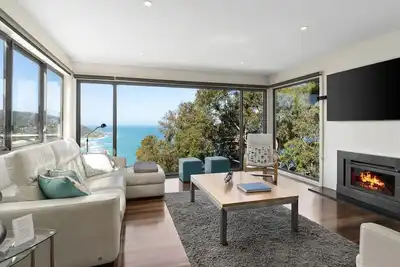 Image de Azure Wye River - Amazing ocean view family home