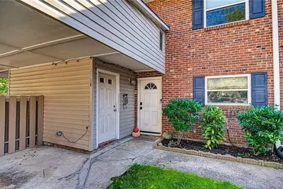 Image de Spacious Townhouse In High Point Near Hpu & Furniture Market
