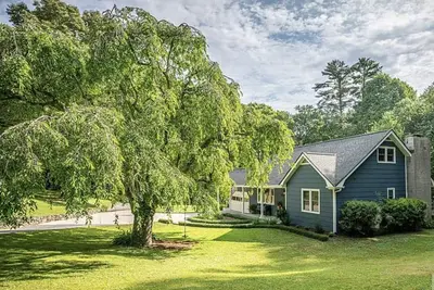 Image de The Pisgah Forest Dream | Mountain Oasis on 2 Acres with Hot Tub