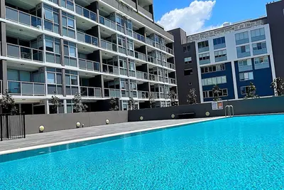 Image de Aqua 306 Poolside Luxury Apartment, Free Parking, Honeysuckle Newcastle