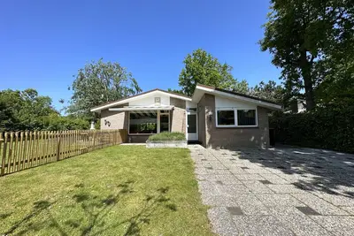 Image de Achthoek 67, quiet location near sea and lake