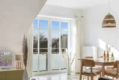 Image de Sonnige Ferienwohnung im Bauernhaus auf dem Ferienhof Wichtelweide auf Fehmarn