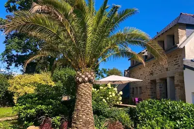 Image de Maison dans village à 5 minutes à pied de la plage.