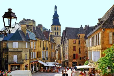 Image de Maison du XVIIeme siècle 3 chbres/3 sdb en suite au coeur de la citée de Sarlat