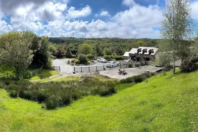Image de Beautiful Barn Conversion in West Wales 🏴