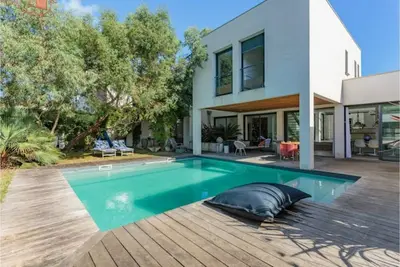 Image de Maison d'architecte, piscine, jardin à Biarritz
