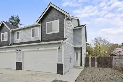 Image de Welcome to The 255 — Your Home Away from Home