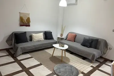 Image de Apartamento de 2 Dormitorios Cerca del Paseo