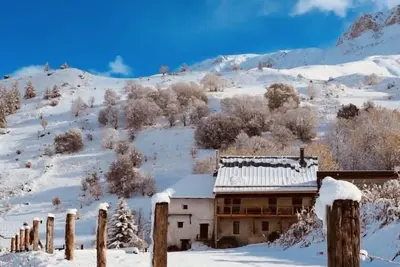 Chalet Louis and Rosalie, sleeps 10, Valloire, nature, authenticity, standing.