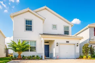 Amazing Lake Front Villa with Game Room-4755kcc