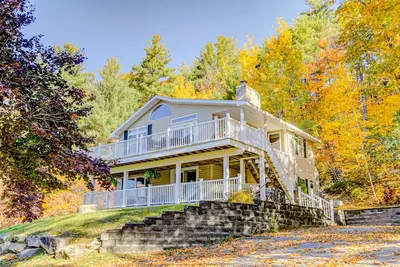 Image de Stargazer's retreat with hot tub  & decks - near Ellacoya State Beach
