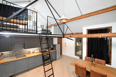 Image de 3 Bedroom Mezzanine -Ddss-de Luxe-Appartement-Salle de bain privée séparée
