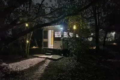 Image de Camp in our Vintage 70's Tiny Camper with Central A\/C and Heat