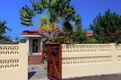 Image de 1 block to the beach