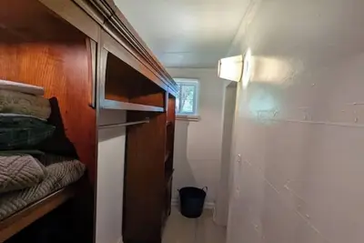 Image de 2/1, sofabed, fenced yard, pets 28+ day stay