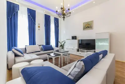 Image de E&E Apartments 4* Free Parking \/ City Center Lj