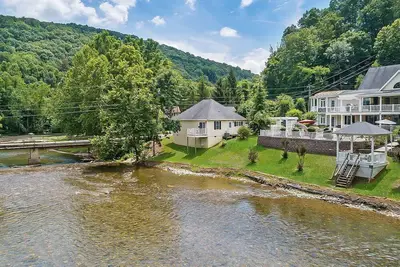 Image de Jackson River Estate Cozy Cottage on the River