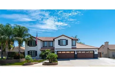 Image de Spacious 5-bedroom home for your relaxation needs