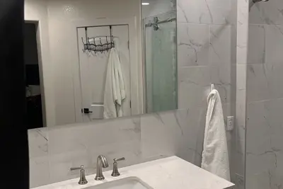 Image de Cozy house w/heated spa & pool only 20 minutes from super bowl