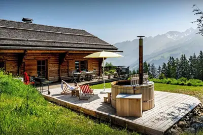 Image de Chalet Sisar - séjour skis aux pieds à La Clusaz - Ovo Network