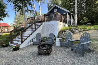 Image de Waterfront Vt Camp - enjoy coffee on the porch or cocktail by the lakeside fire