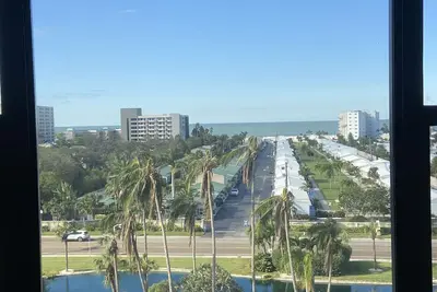 Image de Gorgeous Bay view in one bedroom Penthouse unit 5 min walk from Siesta Key Beach