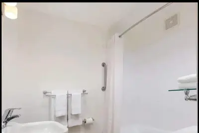 Image de Stylish Studio Suite in San Francisco
