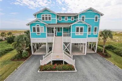 Image de Hobbs Realty - “Benvenuto” | Luxury 8br Oceanfront Home w/ Private Pool & Elevator