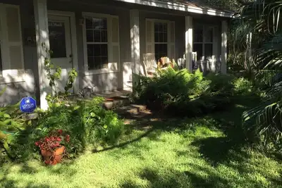 Image de Centrally located in the charming coastal town of Aransas Pass! Not for rent