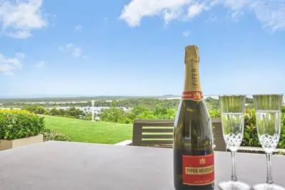 Image de Noosa Crest Premium View Apartment 19 – Relax & Unwind