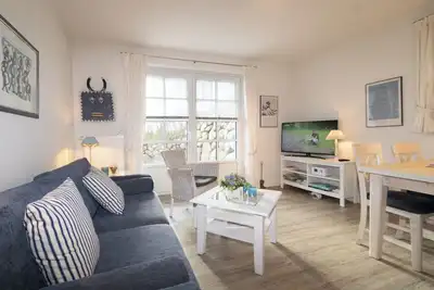 Image de Very lovingly and personally furnished apartment.