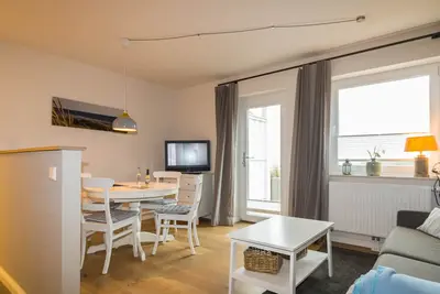 Image de The apartment lighthouse is in the house Atair in Hörnum. . . .