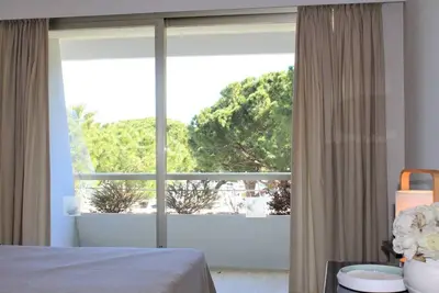 Image de Moderne T3, 2 chambres, climatisé, parking, plage à pied