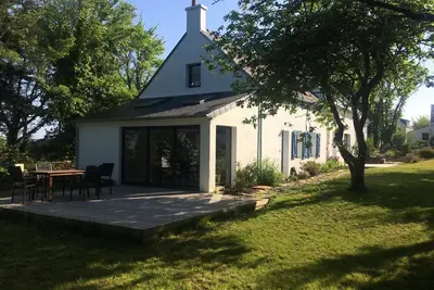 Image de Villa Contemporaine avec Jardin, à 1, 5 km de la Plage: 8 pers. , 2 Terrasses, Wi-Fi, Baignoire Balnéo