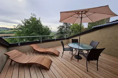 Image de Charme du XVIIe siècle près de Nancy, jardin privé et sentiers balisés