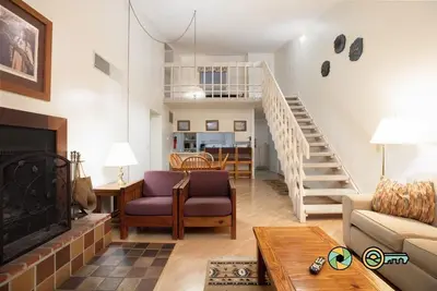 Image de Mountainside Retreat Condo (#1-302) | Top-level w\/ loft | Quiet & secluded