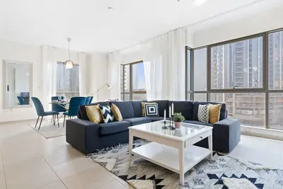 Image de Stylish Apartment with Partial Burj Khalifa View